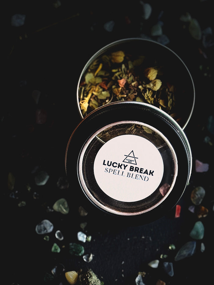 LUCKY BREAK - Herbal Spell Blend